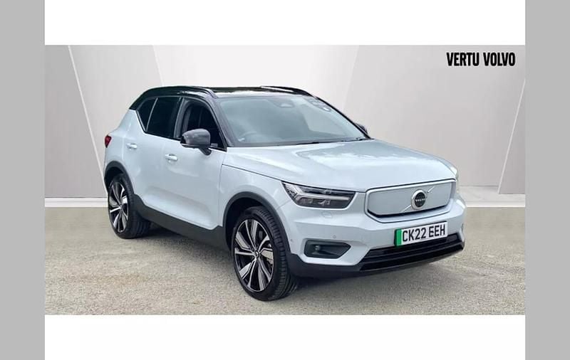 Silver Used 2022 Volvo XC40 Pro SUV | £24,999 (Good price) - Image 1/4