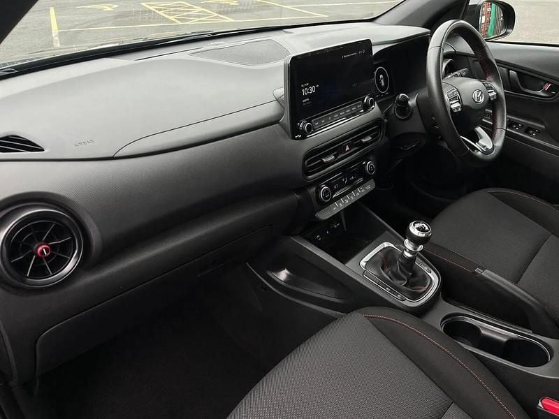 Second-hand Hyundai Kona N Line 120 CP (88 kW) 2023 Negru SUV