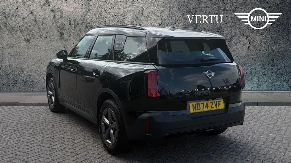 Used Mini Countryman Classic 170 HP (125 kW) 2024 Black SUV