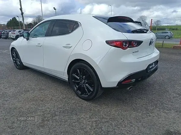 Usado Mazda 3 Homura-Line 186 CV (136 kW) 2025 Blanco Utilitario