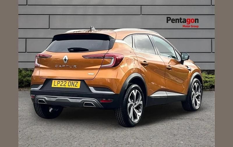 Used Renault Captur R.S. 140 HP (102 kW) 2022 Orange SUV