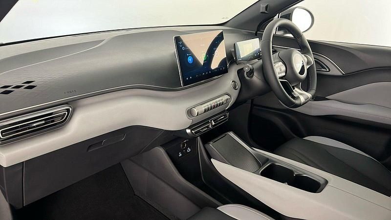 New BYD Dolphin Surf Active 64 kW (88 HP) 2026 Lime green Hatchback