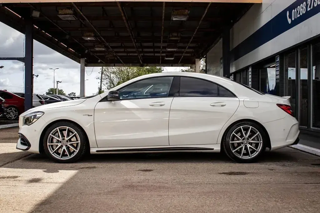 Used Mercedes CLA45 AMG AMG 381 HP (280 kW) 2018 White Coupe