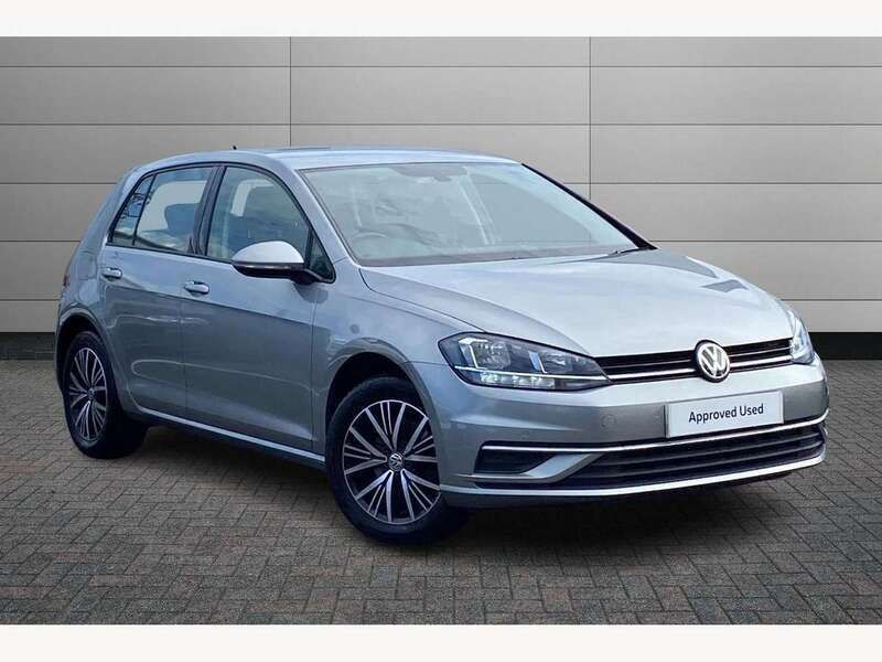 Silver Used 2019 VW Golf VII SE Hatchback | £13,450 (Fair price) - Image 1/4
