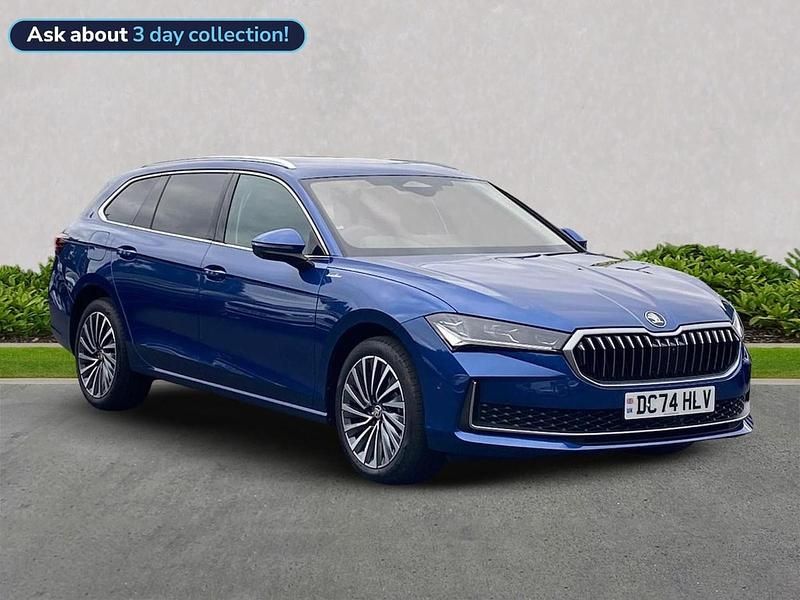 Blue Used 2025 Skoda Superb LAURIN & KLEMENT Estate | £35,338 (Expensive) - Image 1/4