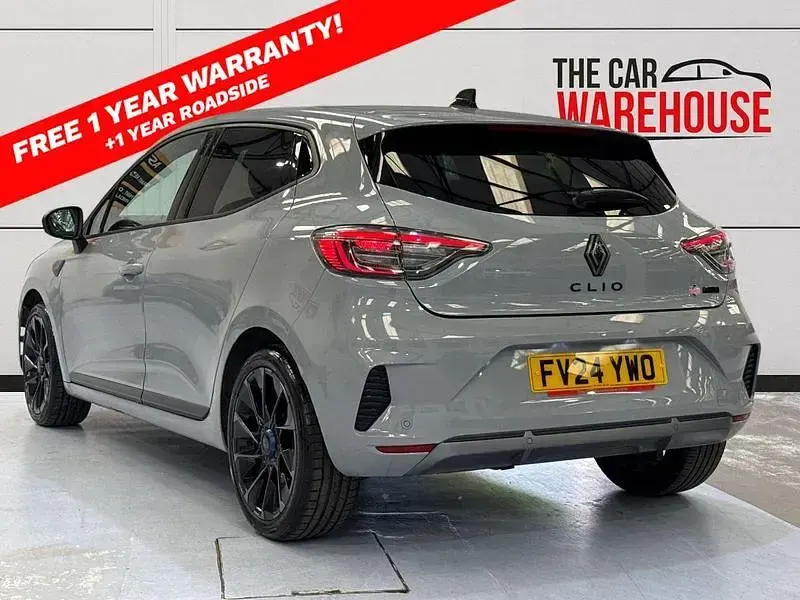 Used Renault Clio V Esprit Alpine 140 HP (102 kW) 2024 Grey Hatchback