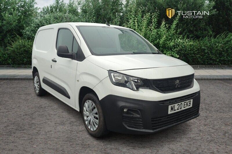 White Used 2020 Peugeot Partner S MPV | £10,499 (Fair price) - Image 1/4