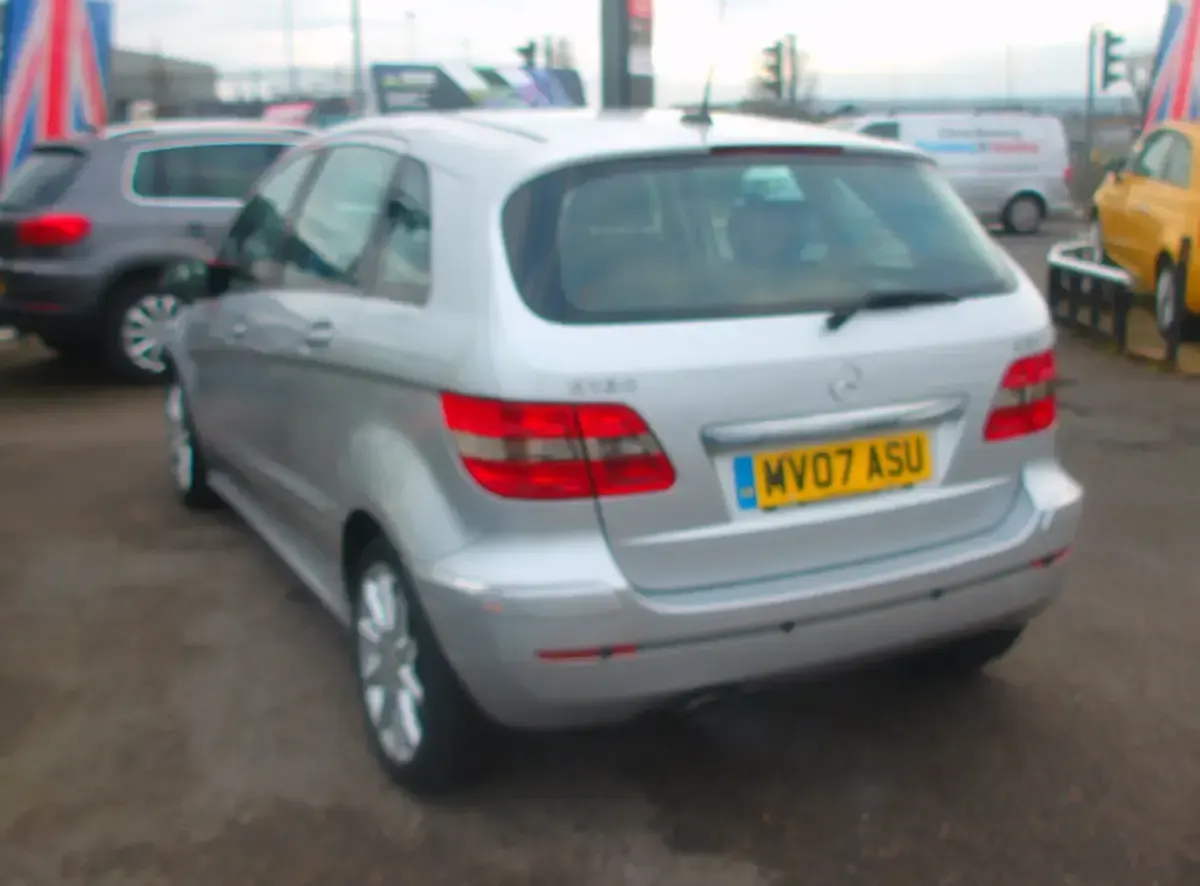Used Mercedes B180 SE 109 HP (80 kW) 2007 Silver MPV