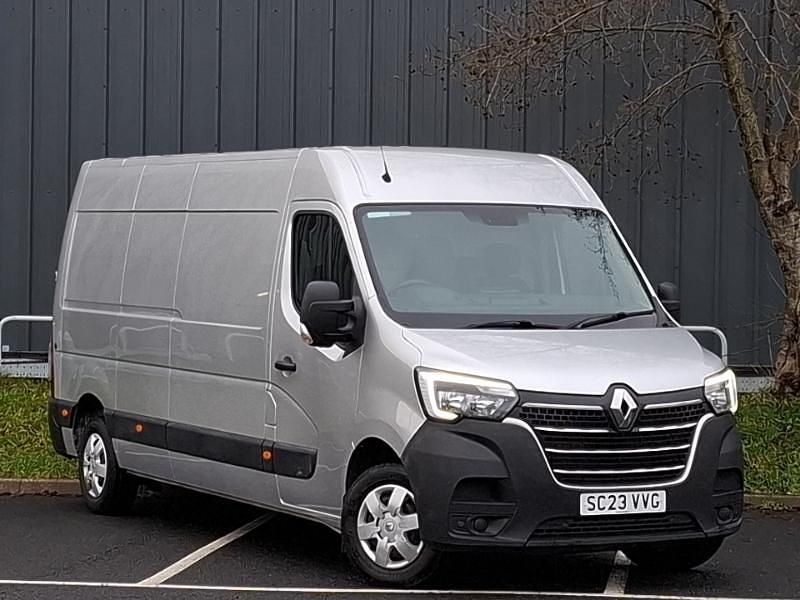 Grey Used 2023 Renault Master Business Van | £15,998 (Good price) - Image 1/4