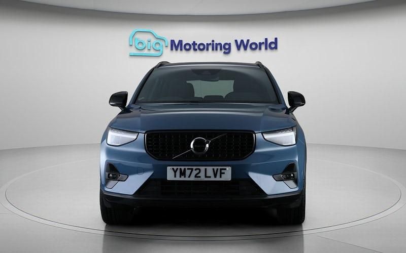 Used Volvo XC40 Plus 211 HP (155 kW) 2023 Blue SUV