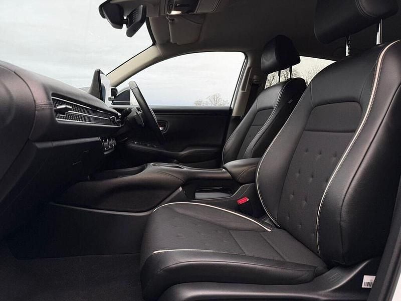 Used Honda ZR-V Sport 184 HP (135 kW) 2024 White SUV