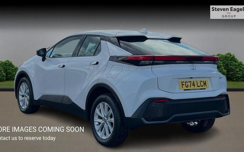 Used Toyota C-HR 140 HP (102 kW) 2026 SUV