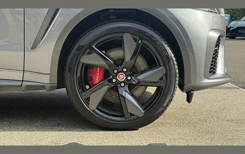 Used Jaguar F-Pace SVR 550 HP (404 kW) 2022 Grey SUV