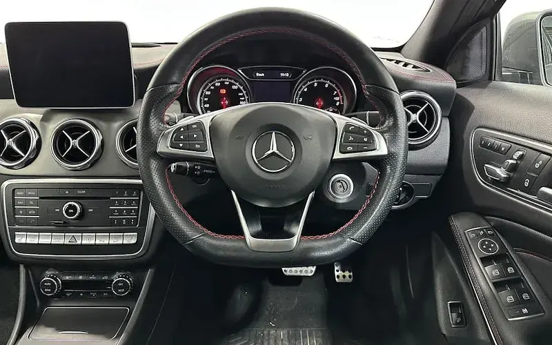 Used Mercedes GLA250 AMG line 211 HP (155 kW) 2018 Grey SUV