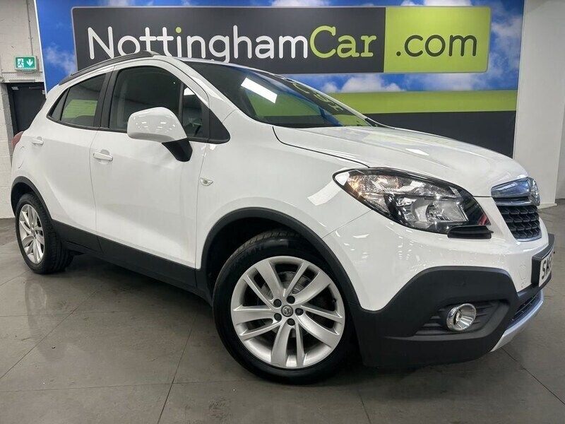 White Used 2016 Vauxhall Mokka S SUV | £5,295 (Fair price) - Image 1/2