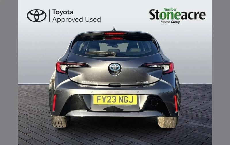 Used Toyota Corolla 138 HP (101 kW) 2023 Grey Hatchback