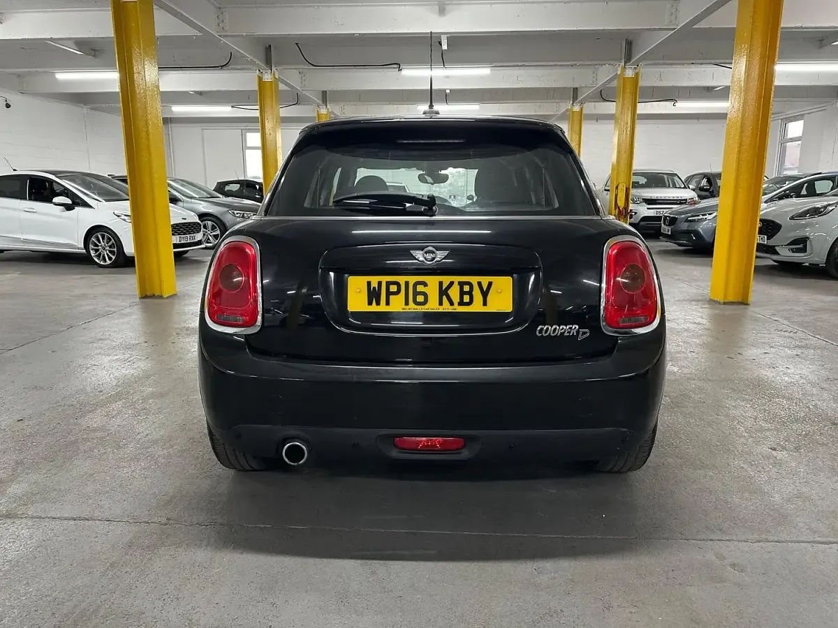 Used Mini Cooper D Hatch 2016 Black Hatchback