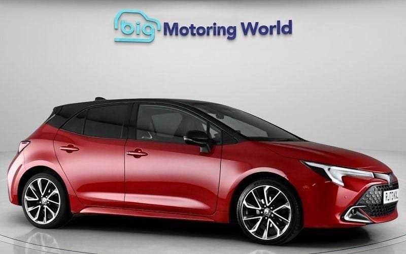Używany Toyota Corolla 140 KM (102 kW) 2026 Hatchback