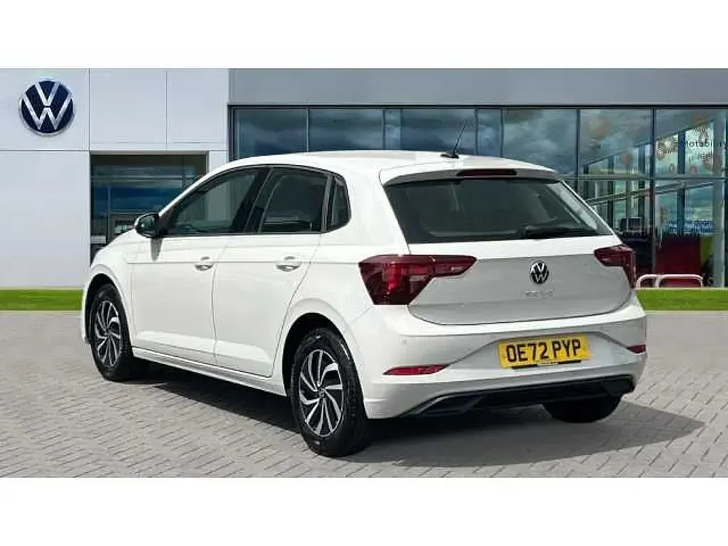 Used VW Polo Life 95 HP (69 kW) 2022 Ascot grey Hatchback