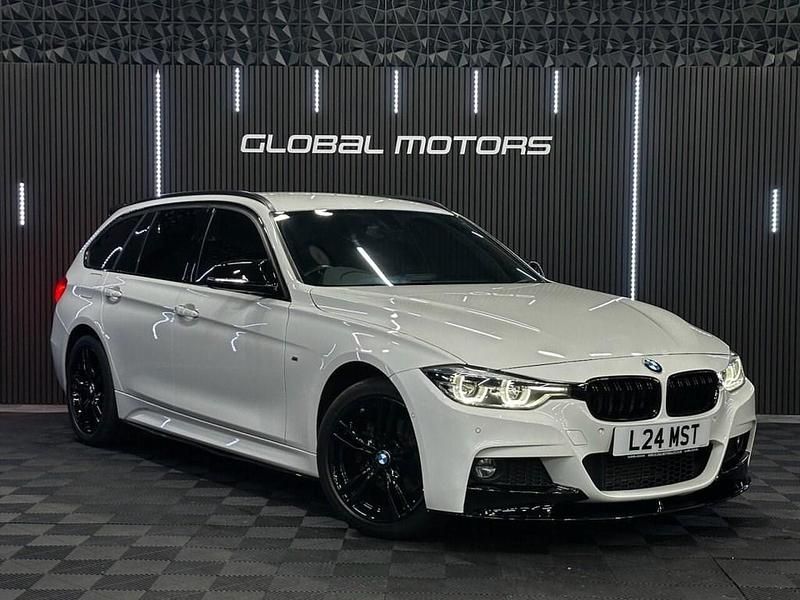 White Used 2018 BMW 320 M Sport Estate | £13,795 (Good price) - Image 1/4
