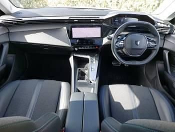 Used Peugeot 308 Allure Premium 131 HP (96 kW) 2022 White Estate