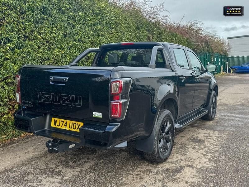Used Isuzu D-Max 2024 Black Pickup