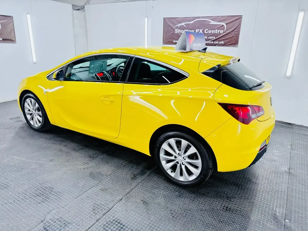 Used Vauxhall Astra GTC SRi 2012 Yellow Hatchback