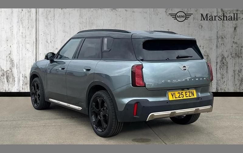 Used Mini Countryman Exclusive 218 HP (160 kW) 2025 Green SUV