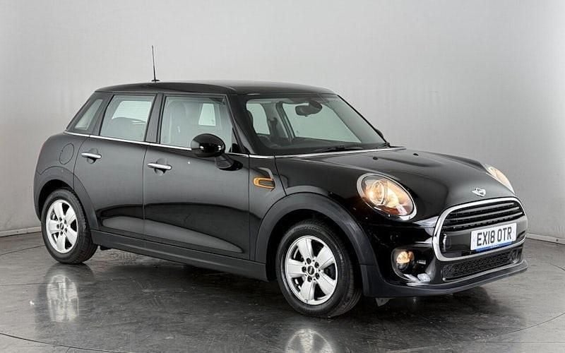 Black Used 2018 Mini Cooper Hatch Hatchback | £12,250 (Good price) - Image 1/3