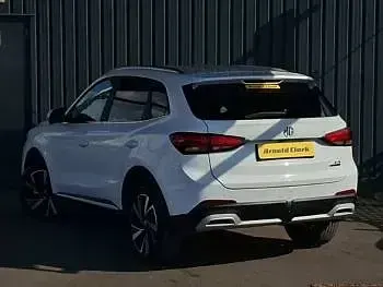 Used MG ZS Trophy 196 HP (144 kW) 2025 White SUV