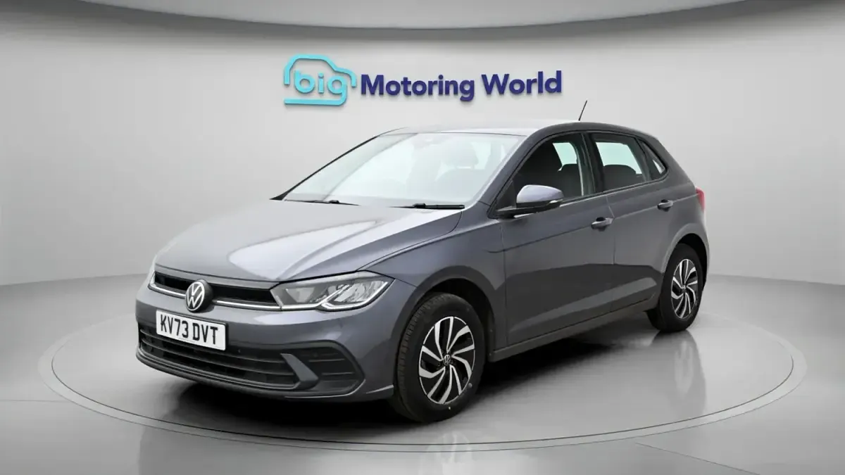 Używany VW Polo S 80 KM (58 kW) 2023 Szary Hatchback