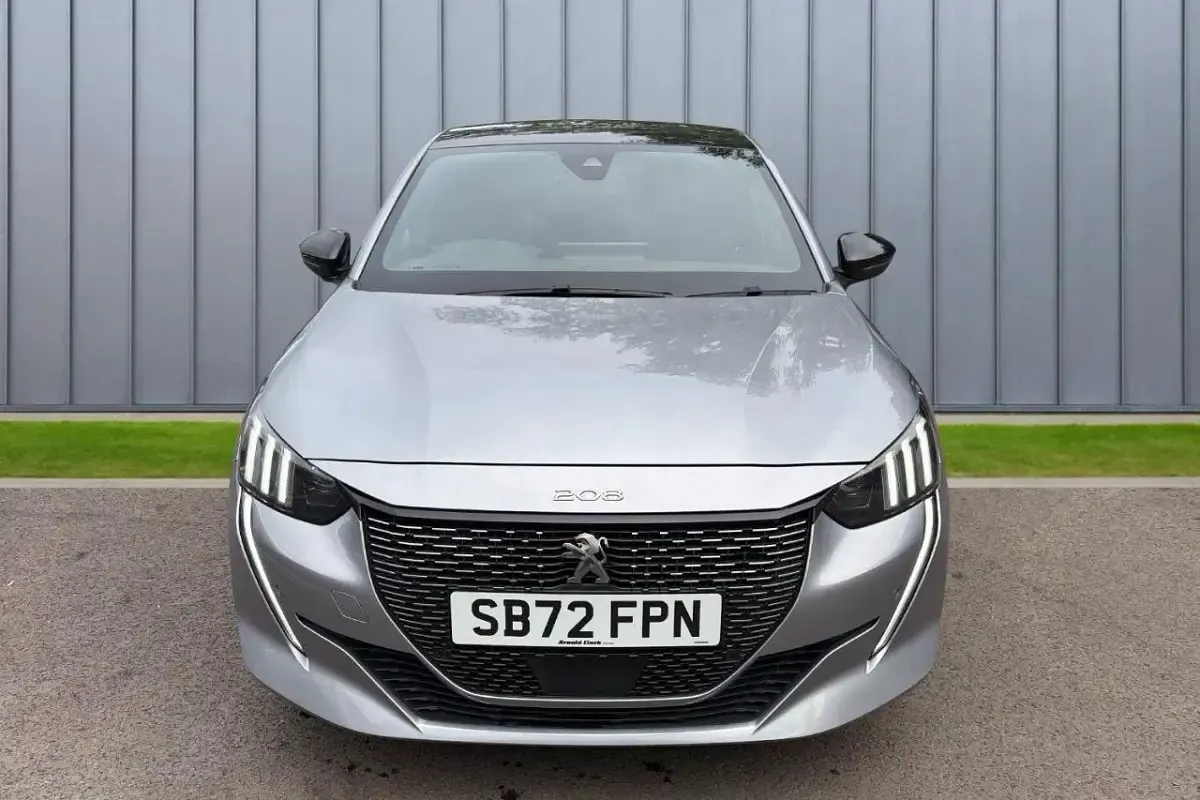 Used Peugeot 208 GT 99 HP (72 kW) 2023 Grey Hatchback