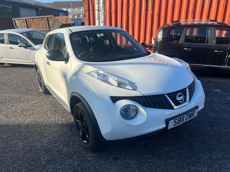 Begagnad Nissan Juke Visia 2011 Vit SUV
