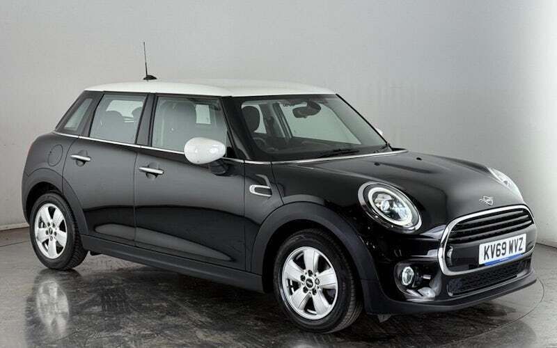 Used 2021 Mini Cooper Classic Hatchback | £11,150 (Super price) - Image 1/3