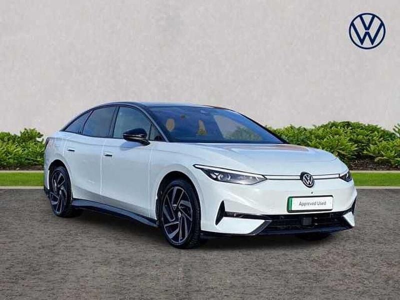 White Used 2024 VW ID.7 Pro Hatchback | £31,300 (Good price) - Image 1/4