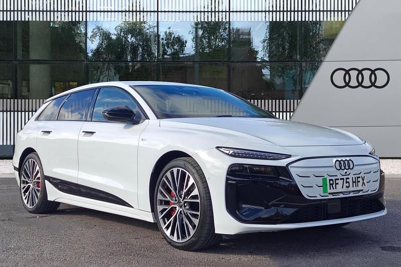 New Audi A6 e-tron Black Edition 339 kW (462 HP) 2025 White Estate
