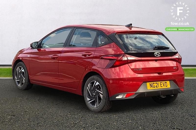 Used Hyundai i20 SE 100 HP (73 kW) 2021 Red Hatchback