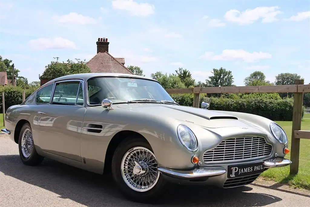 Used Aston Martin DB6 1986 Silver Sedan