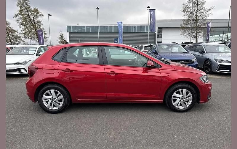 Used VW Polo Life 80 HP (58 kW) 2021 Red Hatchback