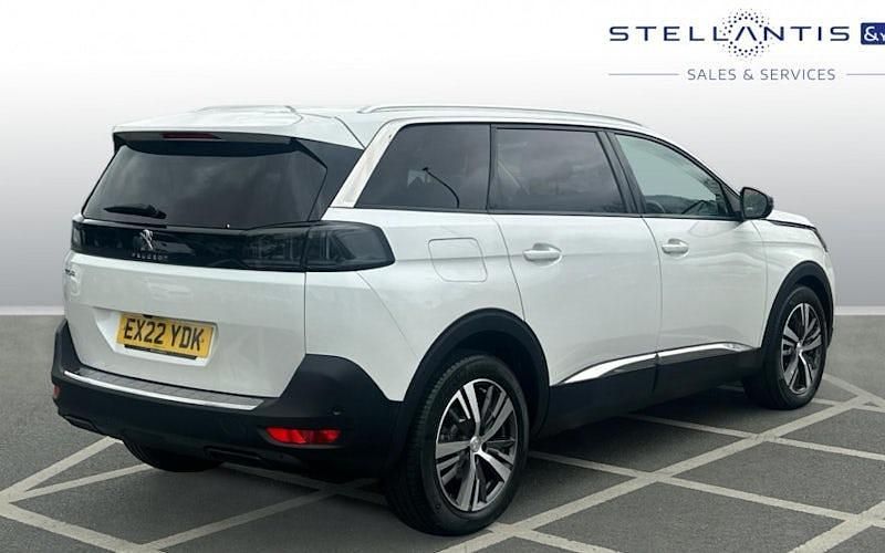 Used Peugeot 5008 Allure Premium 131 HP (96 kW) 2022 SUV