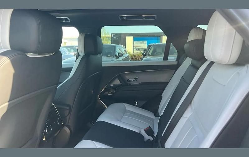 Second-hand Land Rover Range Rover Sport SE Dynamic 300 CP (220 kW) 2025 Gri SUV