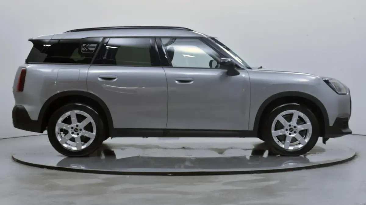 Used Mini Countryman Classic 300 HP (220 kW) 2024 Silver SUV