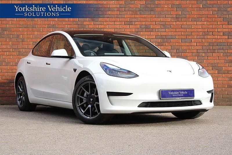 Used Tesla Model 3 RWD 208 kW (283 HP) 2023 White Sedan