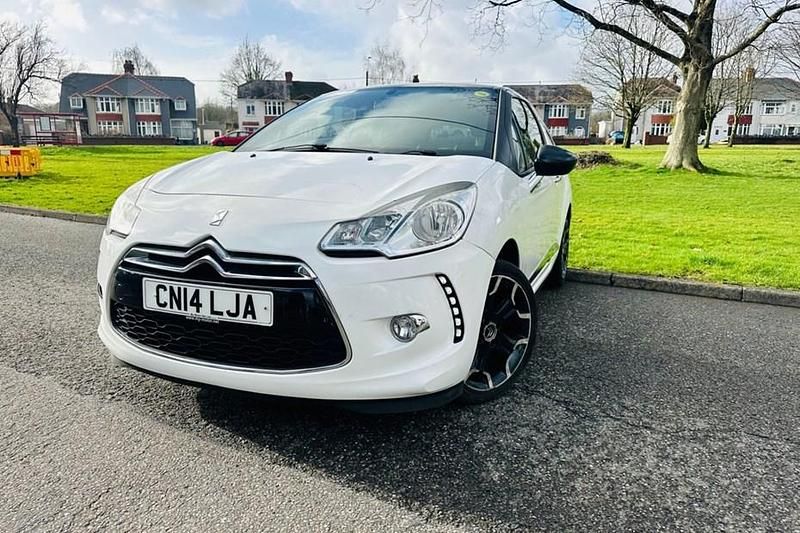 Used Citroën DS3 2014 White Hatchback