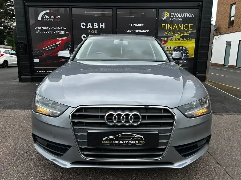 Used Audi A4 Advanced 177 HP (130 kW) 2015 Grey Sedan