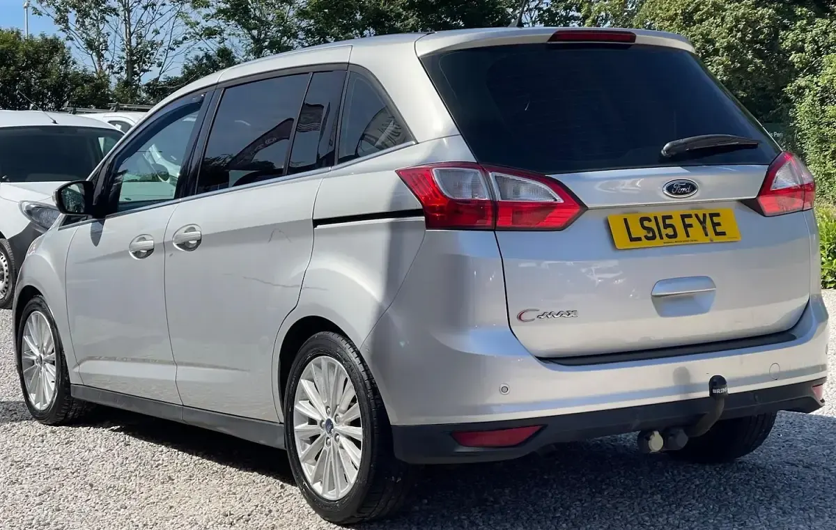 Used Ford Grand C-Max Titanium 120 HP (88 kW) 2015 Silver MPV