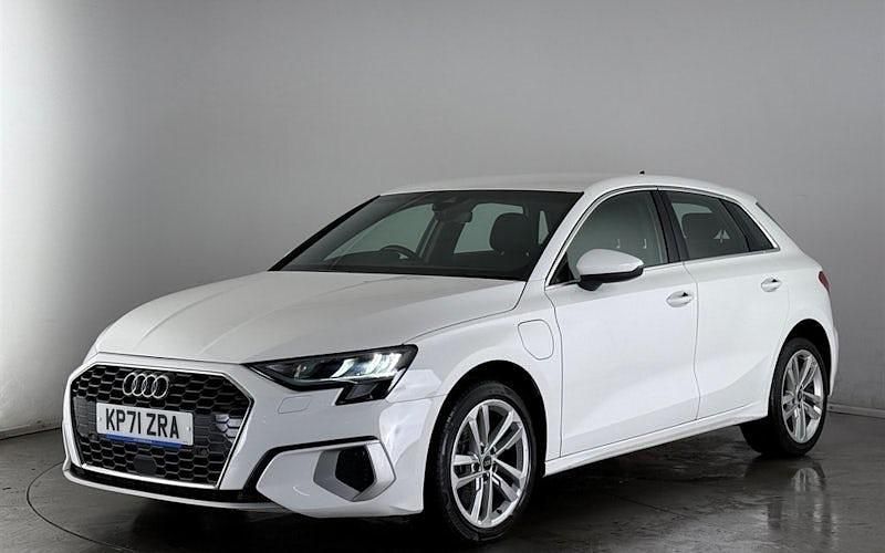 Used Audi A3 Sportback e-tron Sport 204 HP (150 kW) 2025 Hatchback