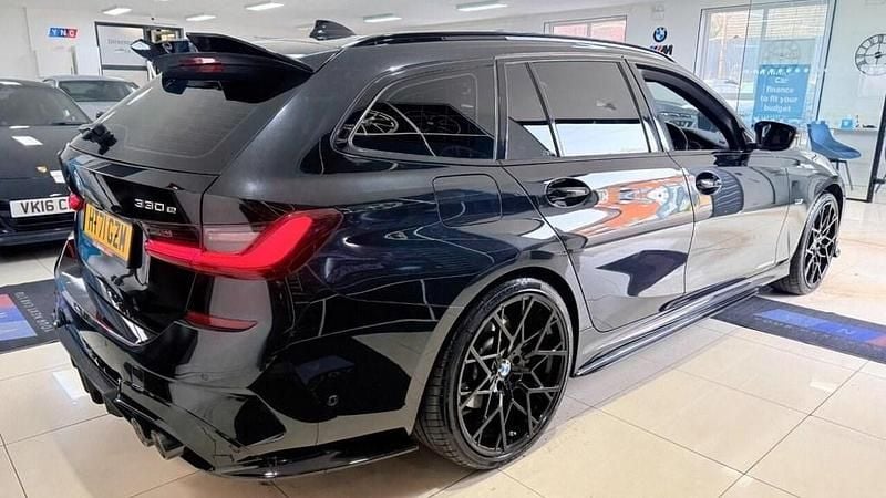 Used BMW 330e M Sport 288 HP (211 kW) 2022 Black Estate