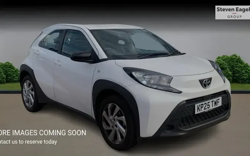 Used Toyota Aygo X PURE 72 HP (52 kW) 2025 SUV