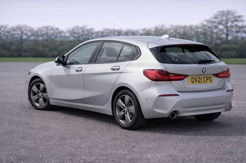 Used BMW 118 Comfort Edition 136 HP (100 kW) 2021 Silver Hatchback